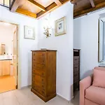 Homely City Apartment By Wonderful Italy