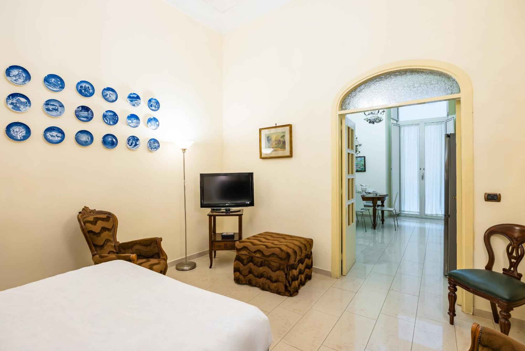 Apartment Homely By Wonderful Italy Naples