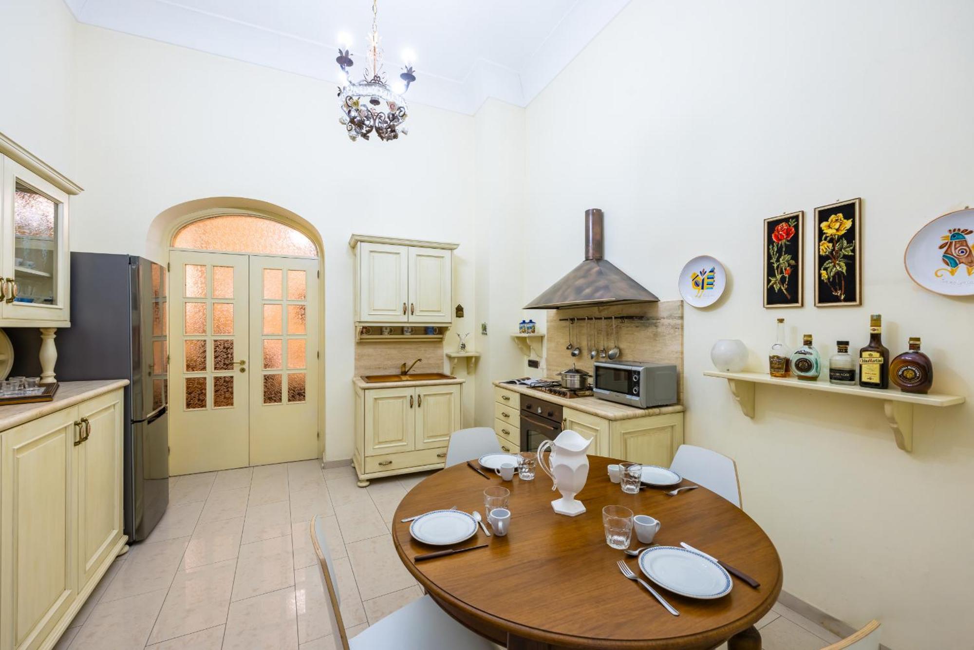 Apartment Homely By Wonderful Italy Naples