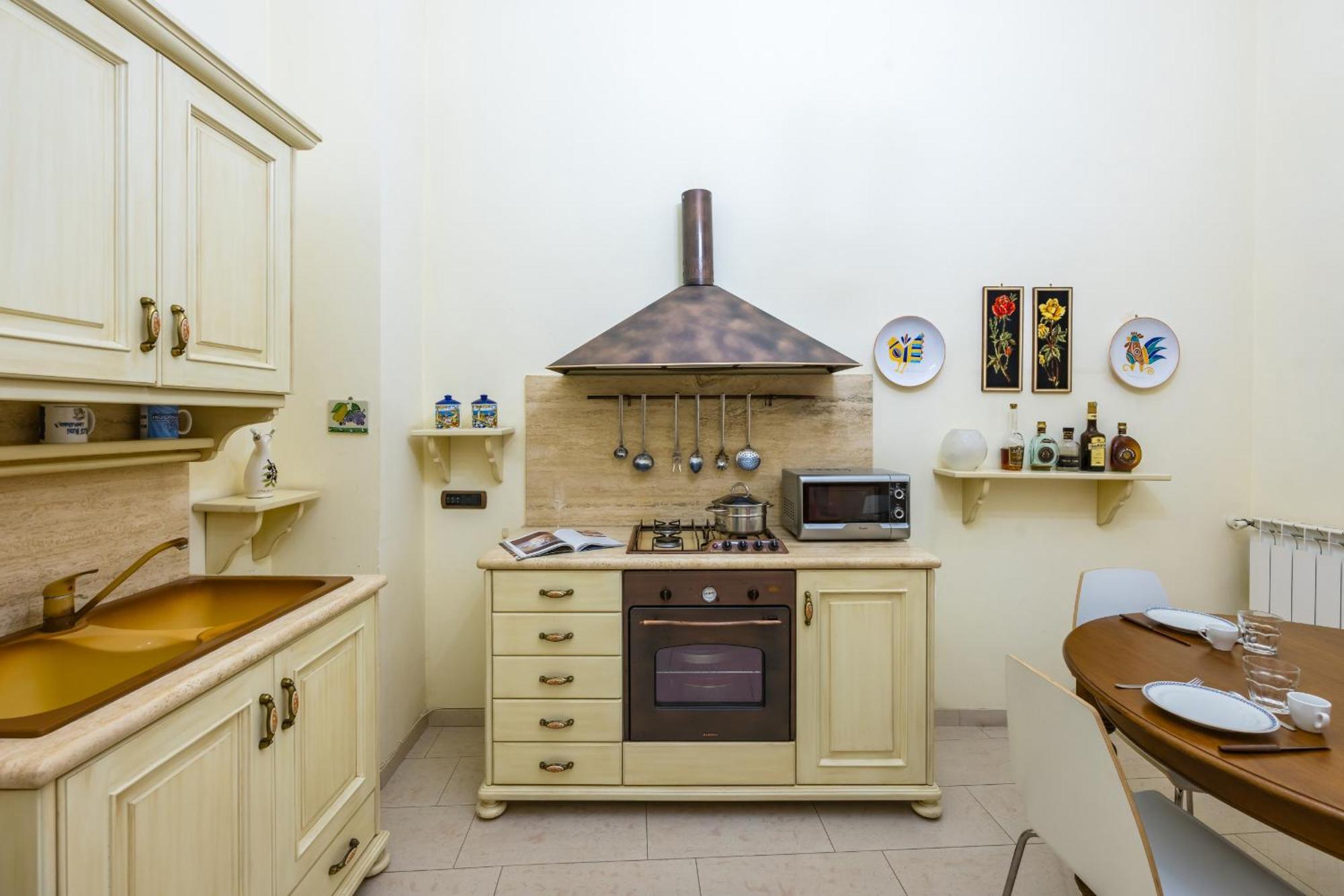Homely By Wonderful Italy Apartment